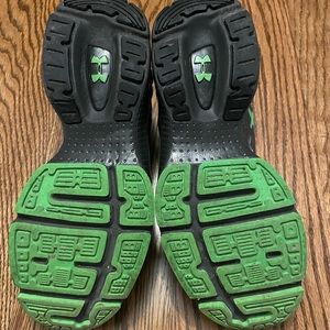 Womens under armour shoes size 8